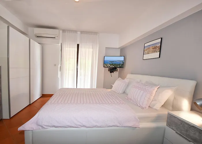 Apartment Sambris No 1